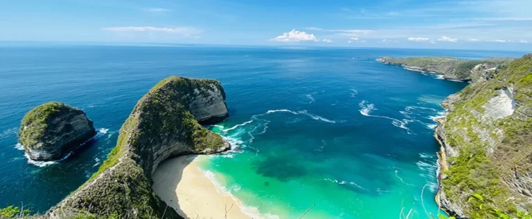 Top-10-Must-Visit-Attractions-in-Bali-for-an-Unforgettable-Experience